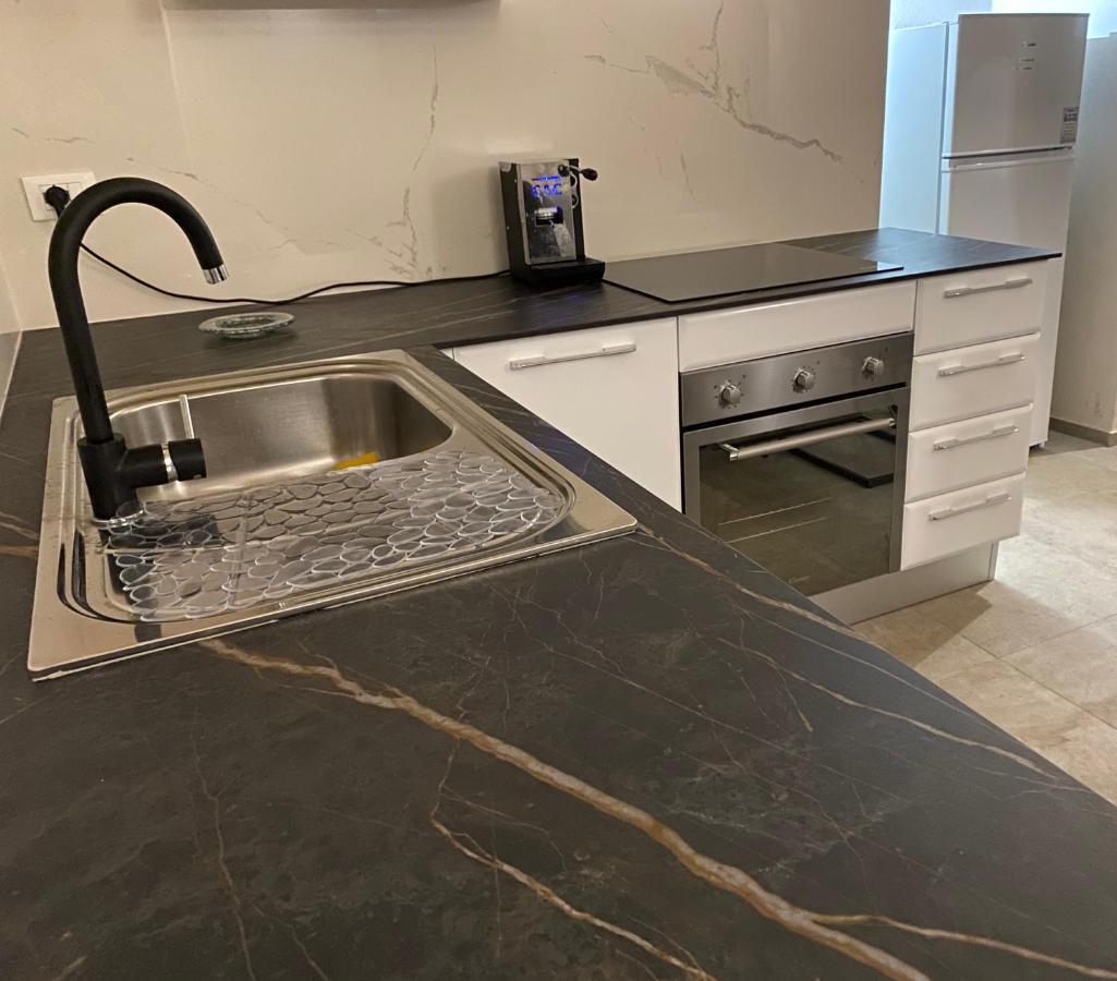Vico5 Apartment เลชเช ภายนอก รูปภาพ